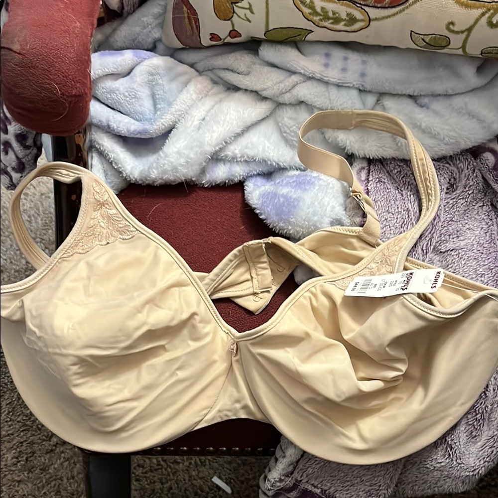 Bali Cream Full-Coverage Bra with Wide Straps